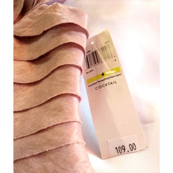 LONDON TIMES Pink Cocktail Dress with Broach Size 4 XS - Picture 2 of 5